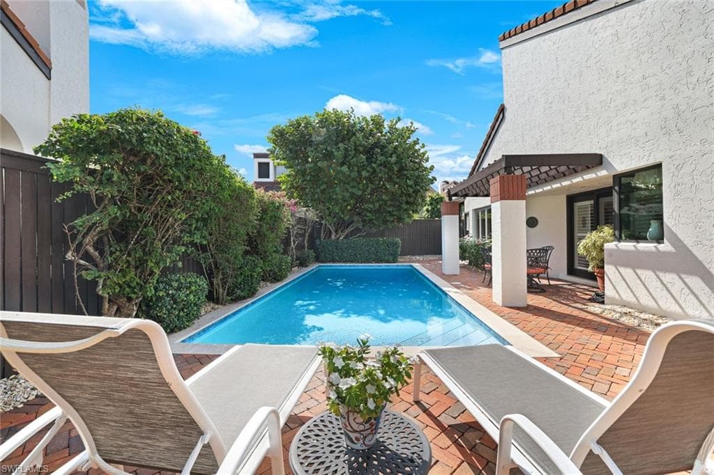 583 Bay Villas LN 89 NAPLES, FL 34108