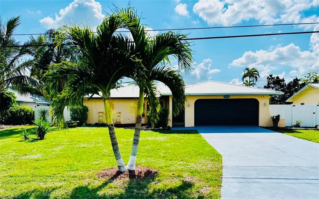 1130 SE 16th ST CAPE CORAL, FL 33990