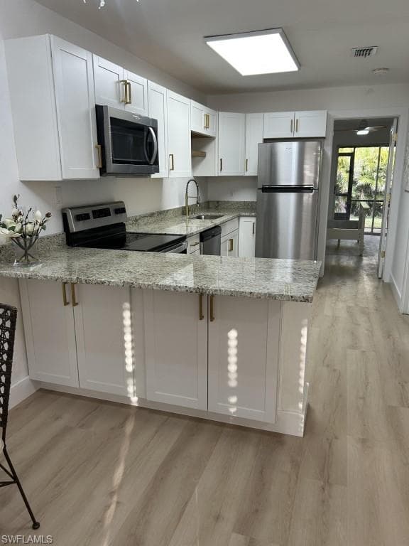 4513 8th CT 107 CAPE CORAL, FL 33914