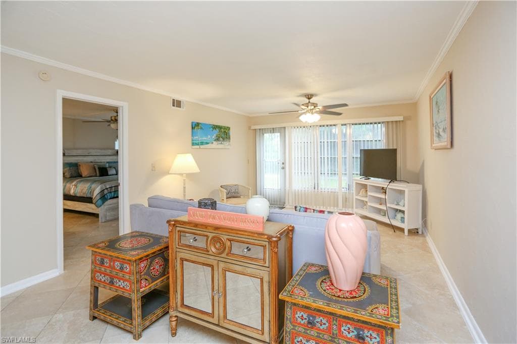 4040 Ice Castle WAY 2807 NAPLES, FL 34112