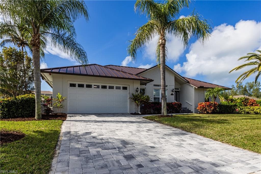 701 Tigertail CT MARCO ISLAND, FL 34145