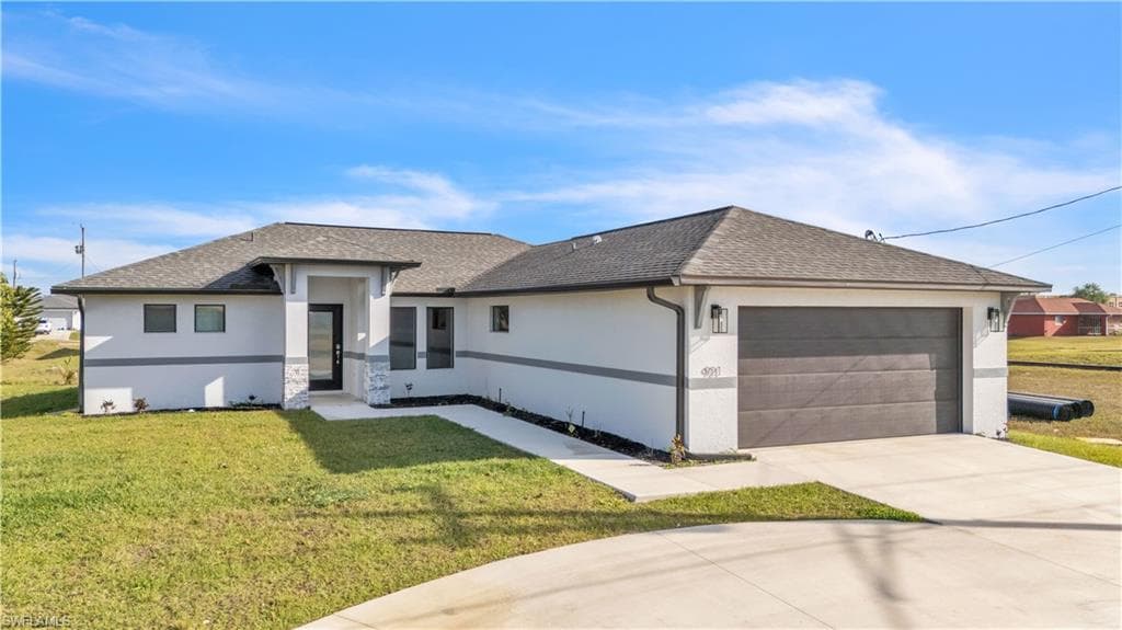 921 Diplomat PKWY E CAPE CORAL, FL 33909