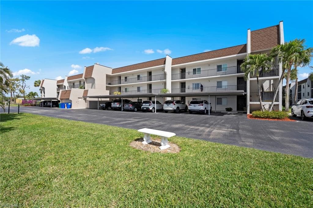 25802 Cockleshell DR 315 BONITA SPRINGS, FL 34135