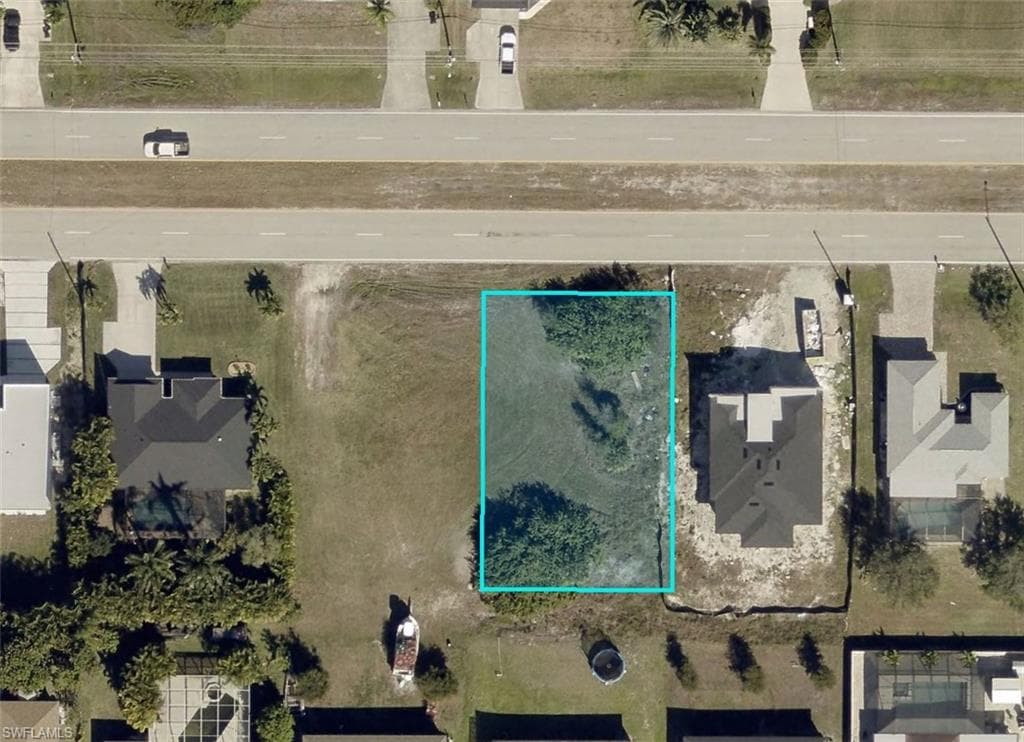 2502 Embers PKWY W CAPE CORAL, FL 33993