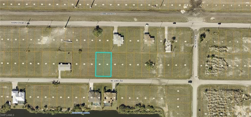 1011 NE 23rd TER CAPE CORAL, FL 33909