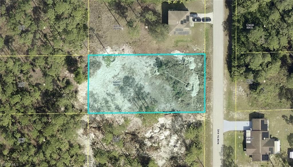 1515 North AVE LEHIGH ACRES, FL 33972