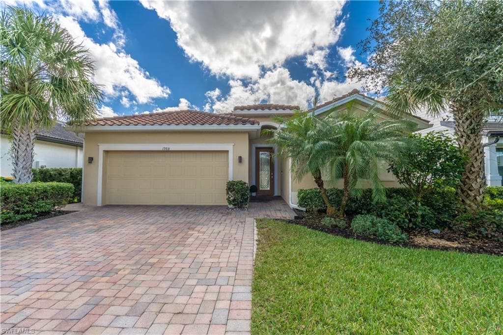 1988 Parson ST NAPLES, FL 34120
