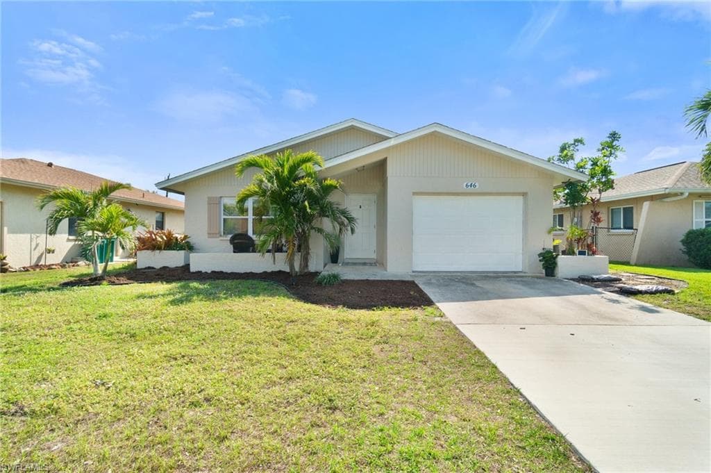 646 99th AVE N NAPLES, FL 34108