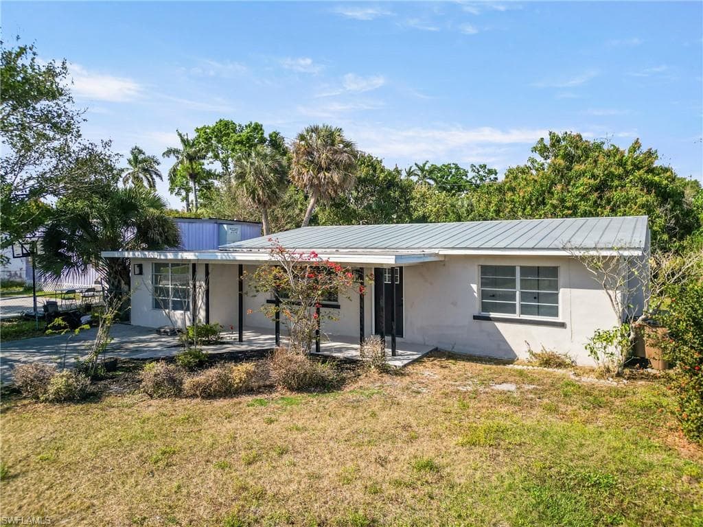 4425 Seminole ST FORT MYERS, FL 33905