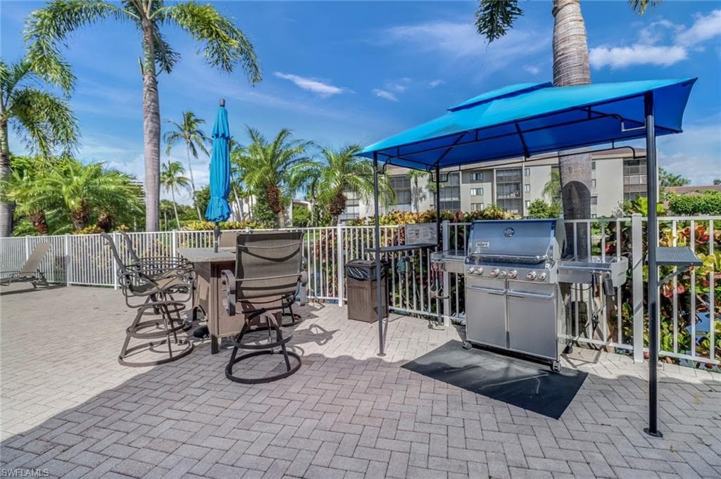 9901 Sunset Cove LN 214 FORT MYERS, FL 33919