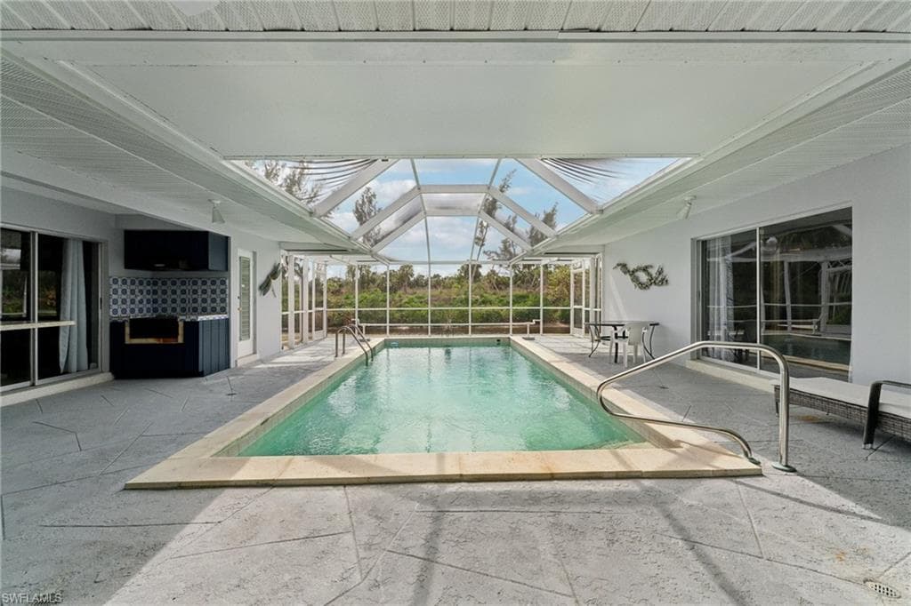 2084 Coral Point DR CAPE CORAL, FL 33990