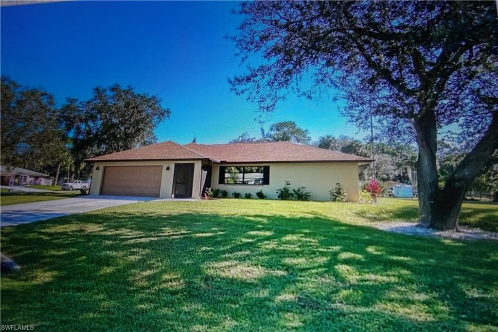 1664 Many RD NORTH FORT MYERS, FL 33903