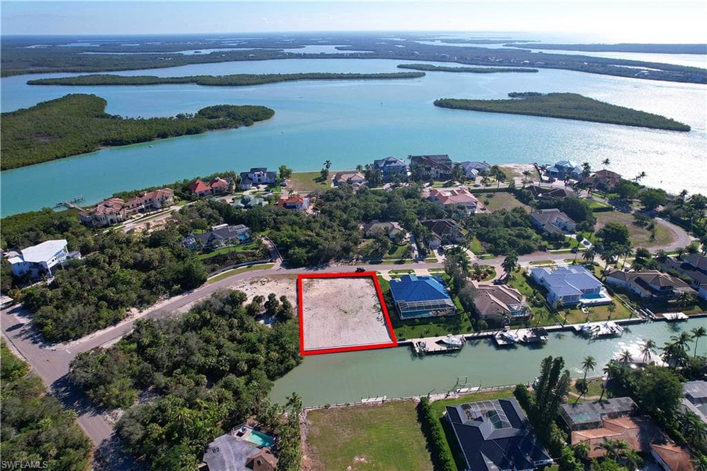 1115 Caxambas DR MARCO ISLAND, FL 34145