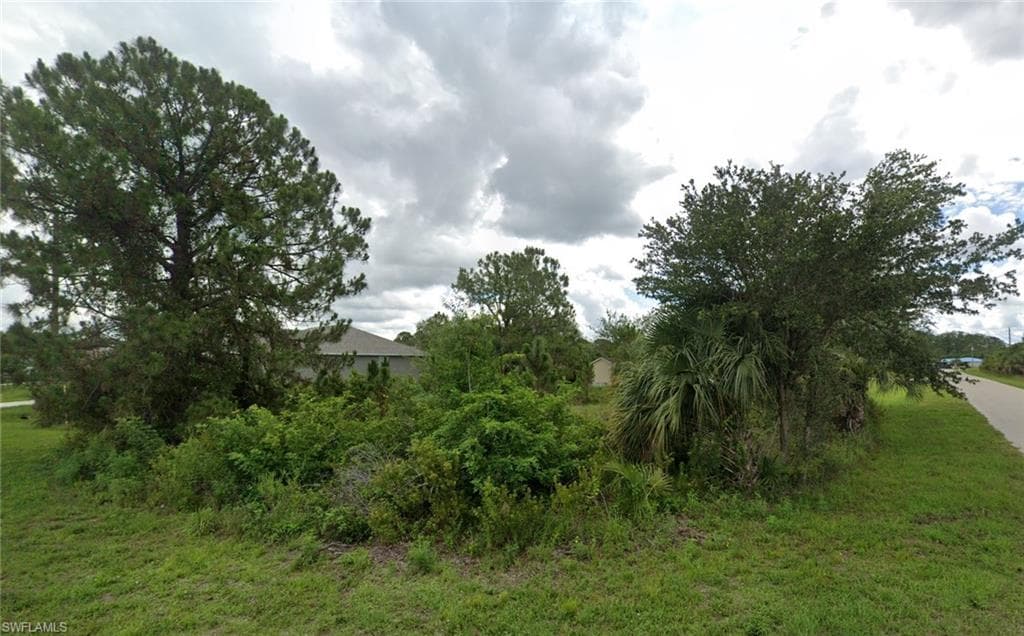 1942 Veronica AVE LEHIGH ACRES, FL 33972