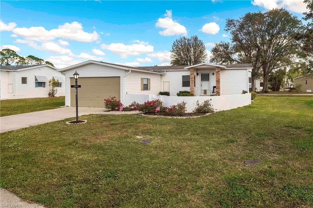 19860 Eagle Trace CT E NORTH FORT MYERS, FL 33903