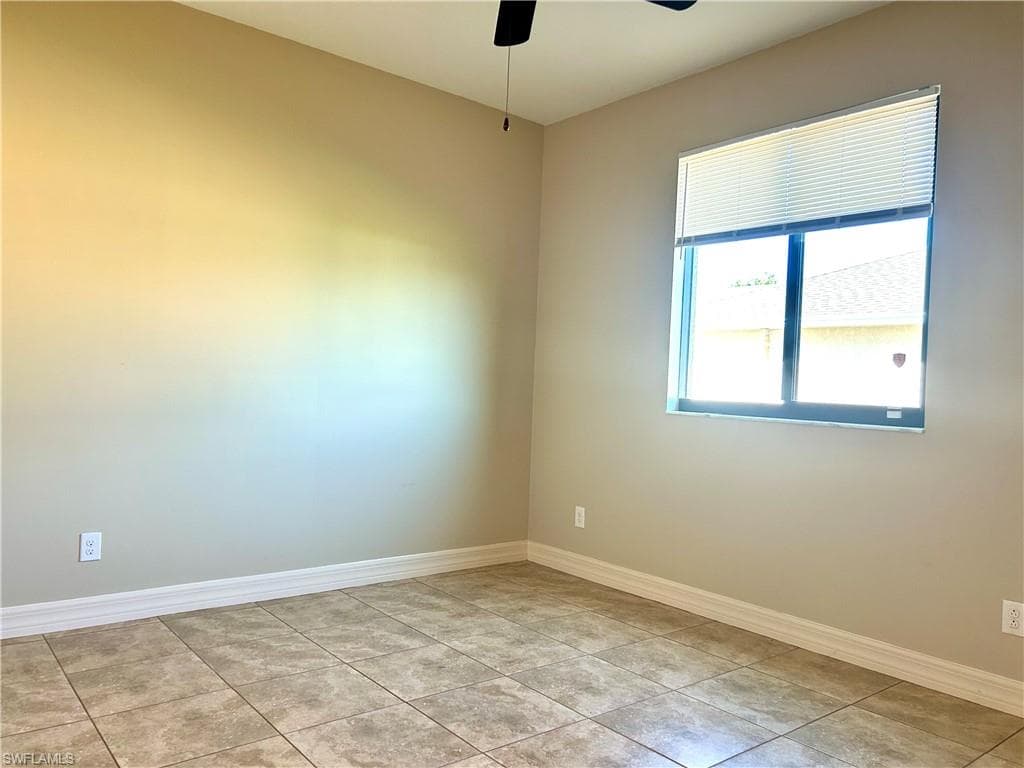 4035 SW 8th PL 203 CAPE CORAL, FL 33914