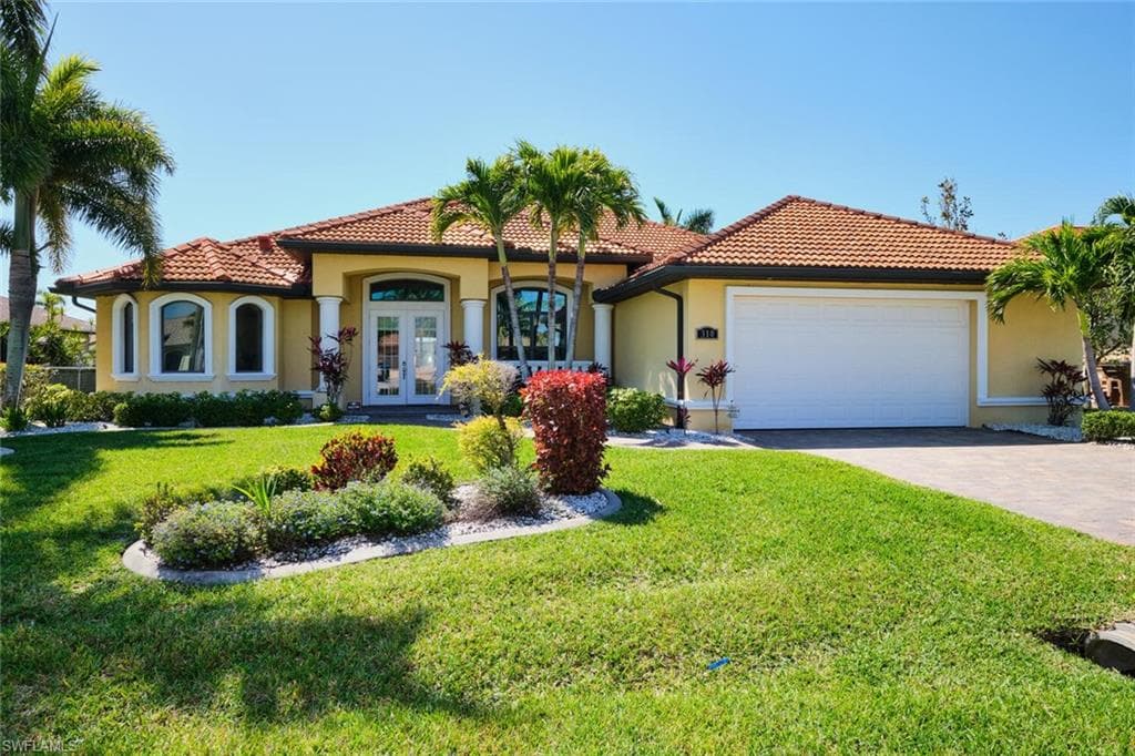 310 30th TER CAPE CORAL, FL 33904