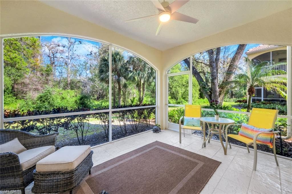 77 Silver Oaks CIR 8-104 NAPLES, FL 34119