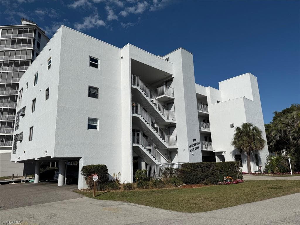 377 Vanderbilt Beach RD 303 NAPLES, FL 34108