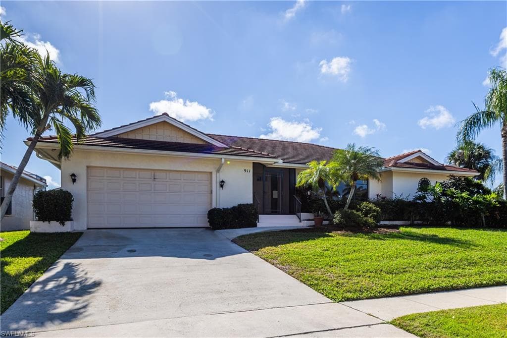 911 Ivory CT MARCO ISLAND, FL 34145