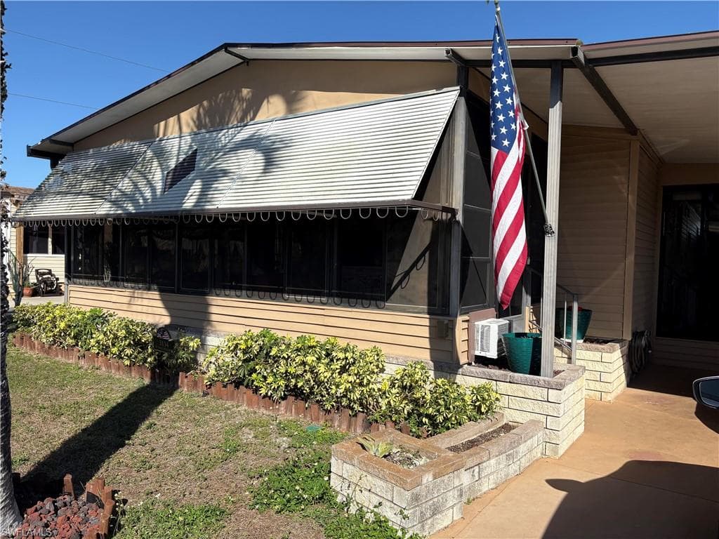 3134 Running Deer DR NORTH FORT MYERS, FL 33917