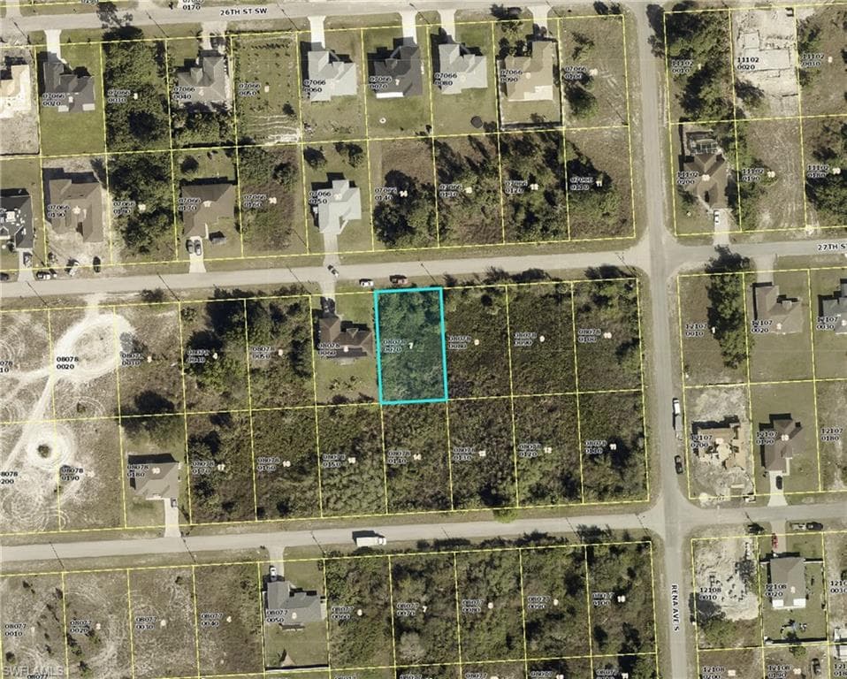 3307 27th ST SW LEHIGH ACRES, FL 33976