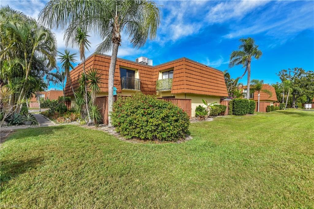 5206 Cedarbend DR 3 FORT MYERS, FL 33919