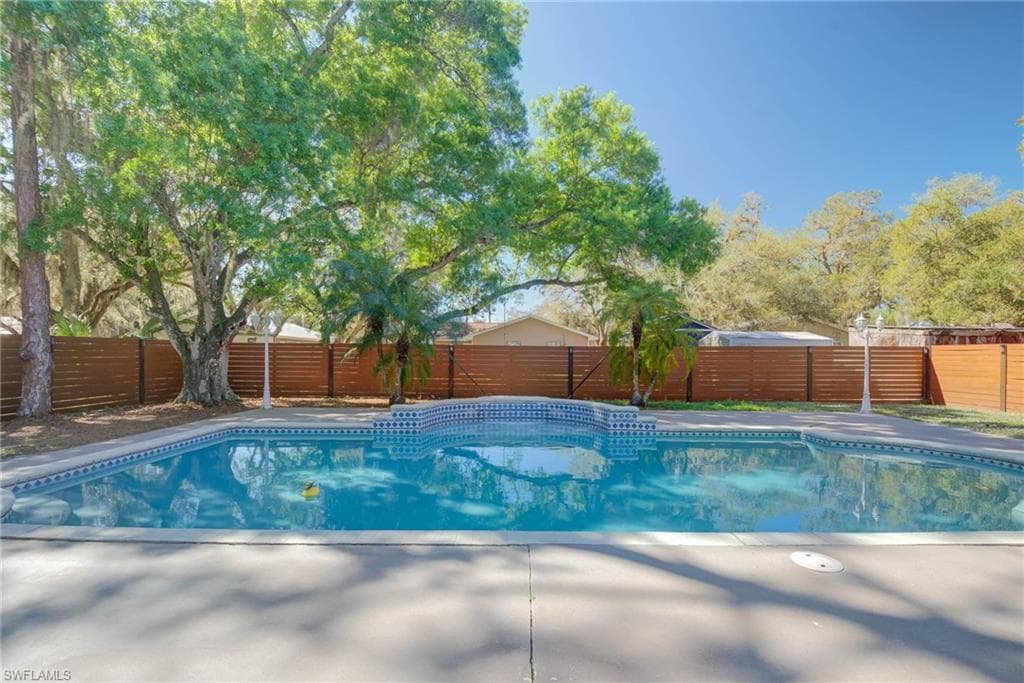 450 Grant ST LABELLE, FL 33935