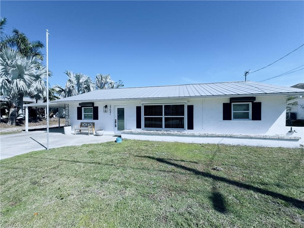 27041 Lavinka ST BONITA SPRINGS, FL 34135
