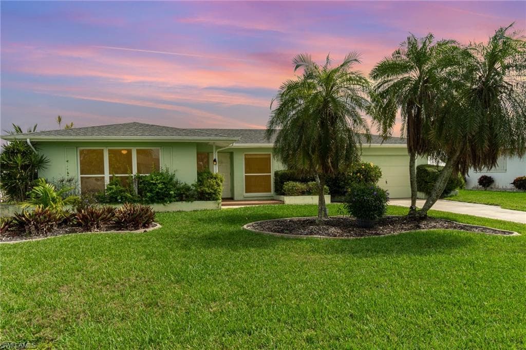 2811 SE 18th CT CAPE CORAL, FL 33904