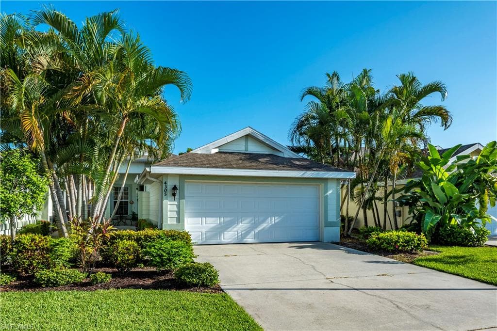 4305 Avian AVE FORT MYERS, FL 33916