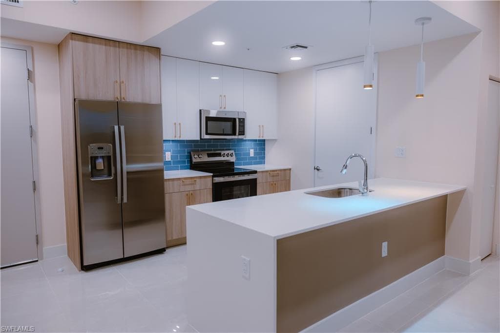 26110 Rosewood Pointe DR C303 BONITA SPRINGS, FL 34135