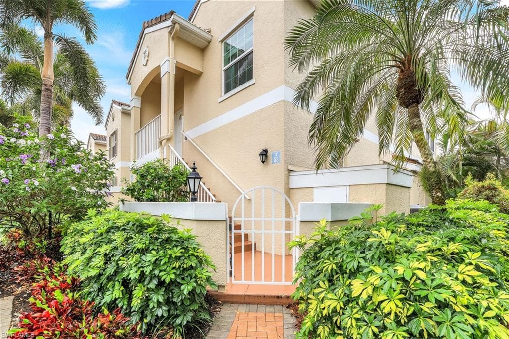 8385 Excalibur CIR G8 NAPLES, FL 34108