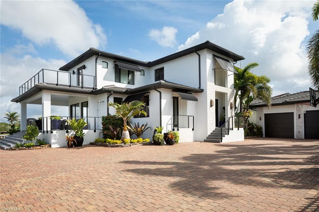 27257 Arroyal RD BONITA SPRINGS, FL 34135