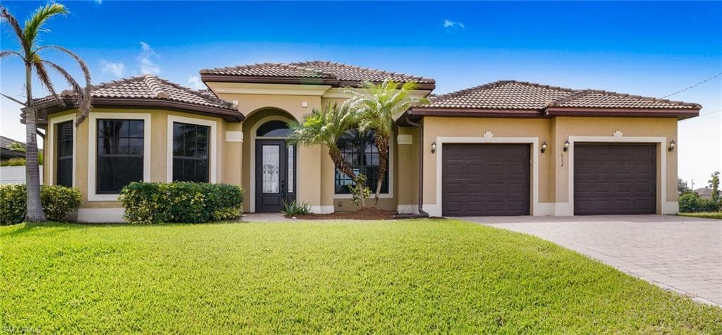 912 SW Embers TER CAPE CORAL, FL 33991