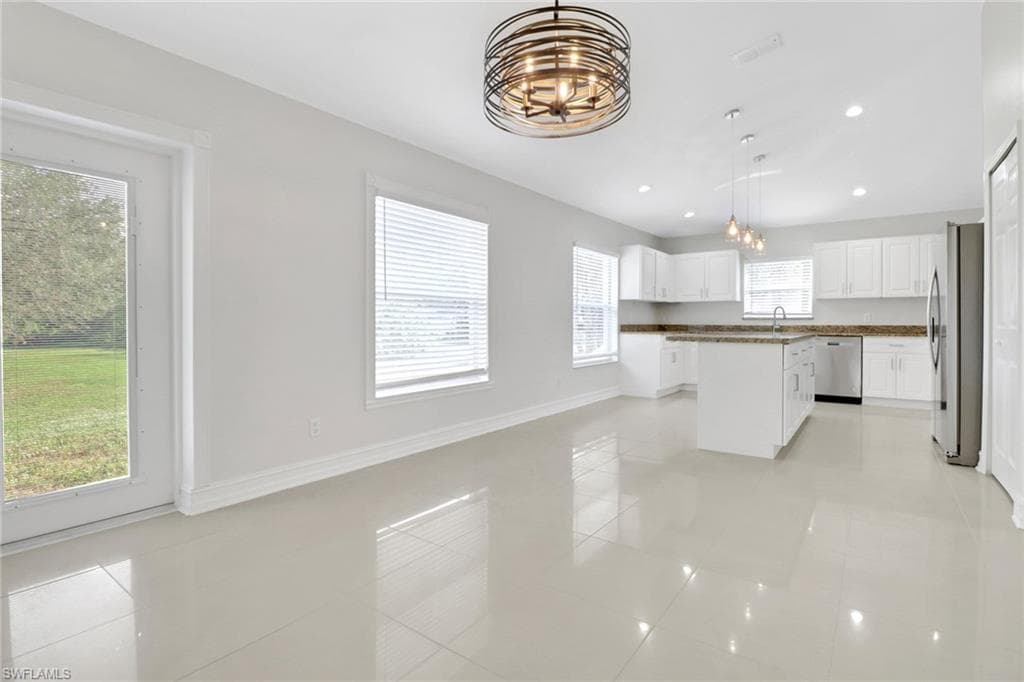 380 13th ST NW NAPLES, FL 34120