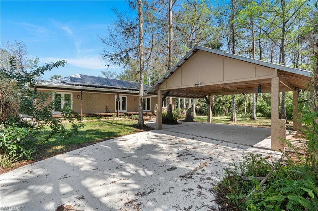525 Jung BLVD W NAPLES, FL 34120