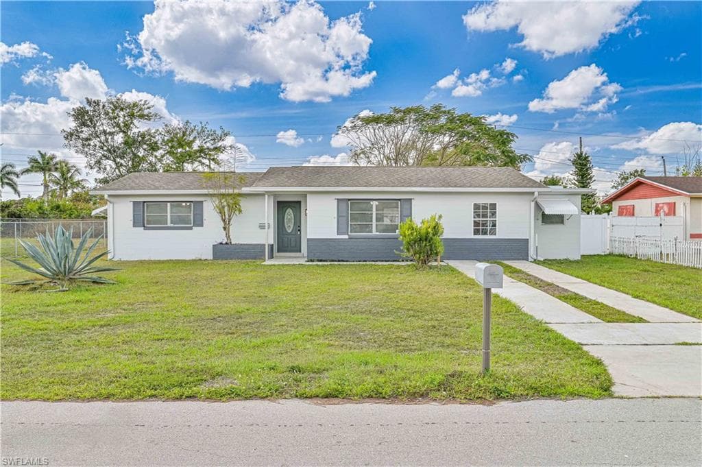 336 Dellwood AVE LEHIGH ACRES, FL 33936