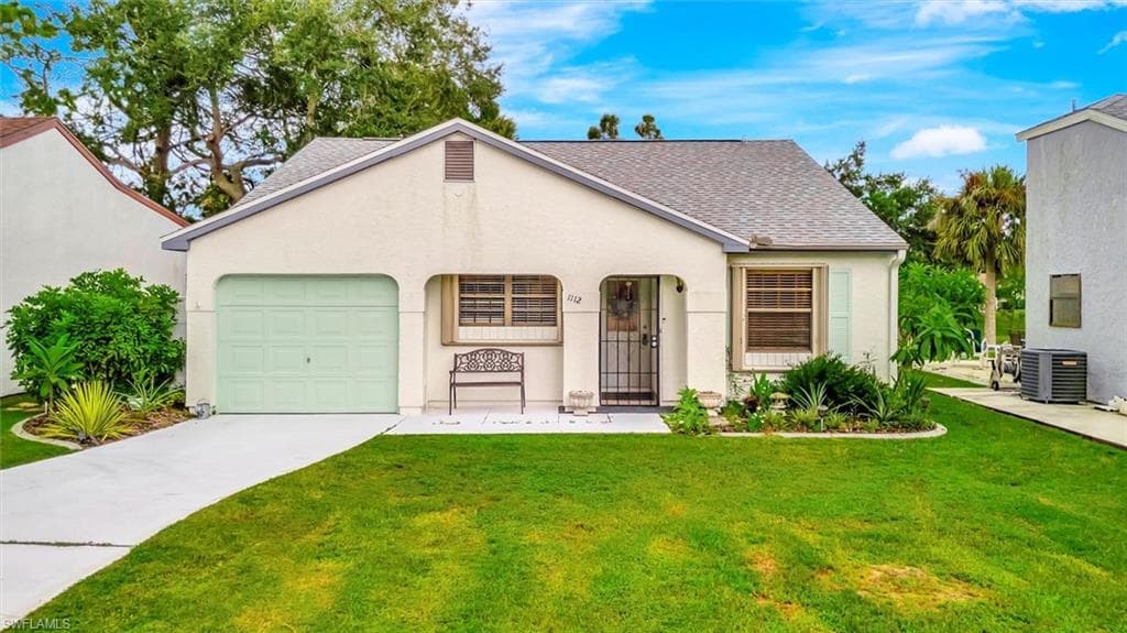 1112 E Corktree CIR PORT CHARLOTTE, FL 33952