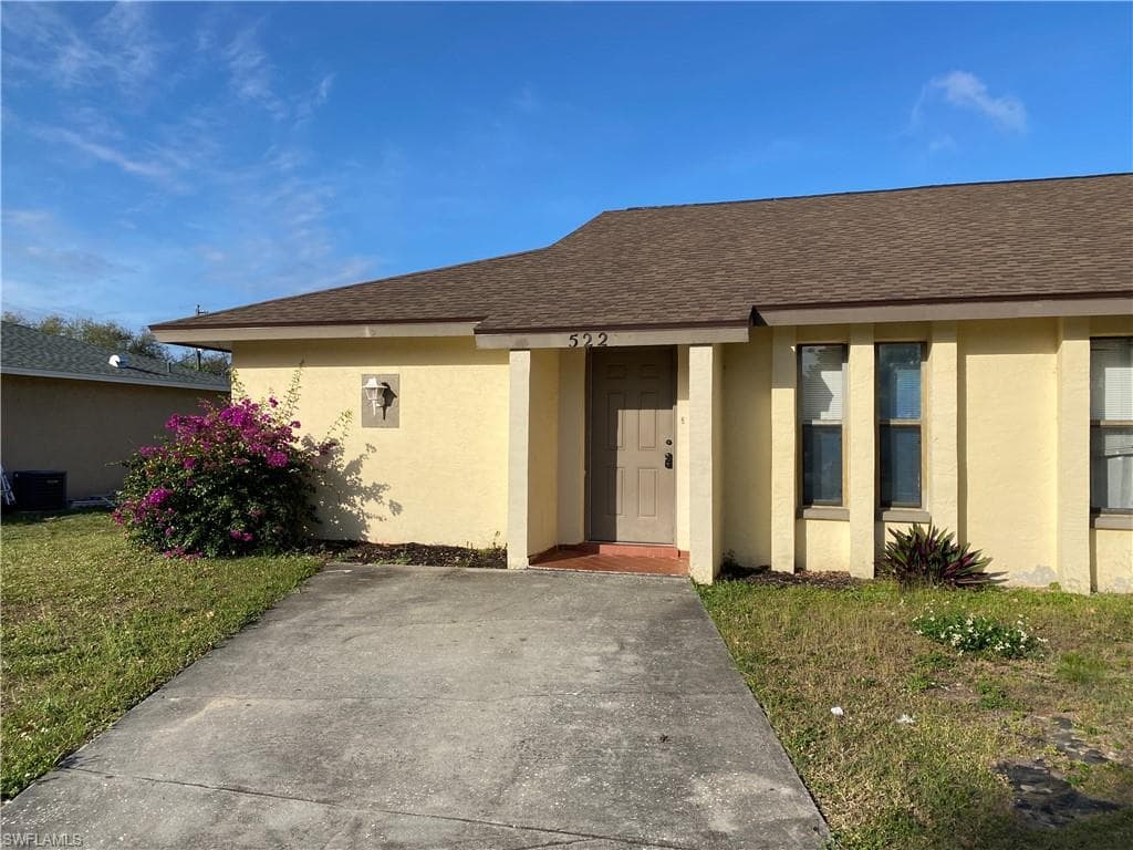 522 SE 24th AVE CAPE CORAL, FL 33990