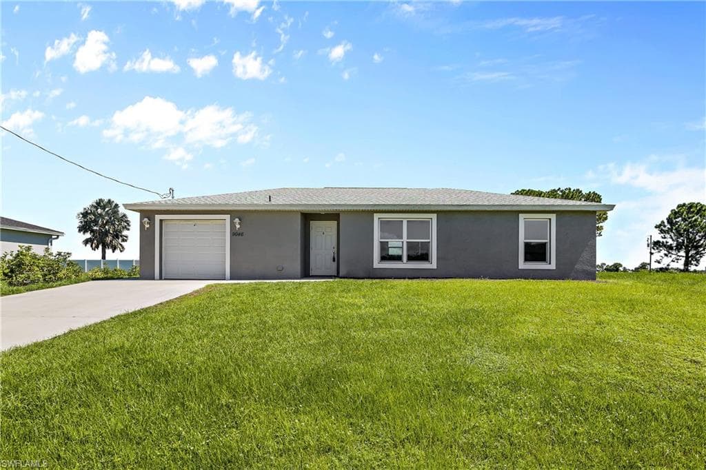 9046 E Broad CIR LABELLE, FL 33935