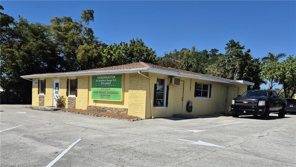 1615 Colonial BLVD FORT MYERS, FL 33907