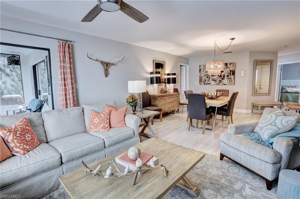 504 Courtside DR E104 NAPLES, FL 34105