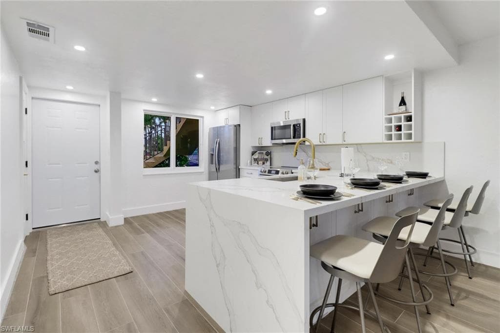 3804 Snowflake LN NAPLES, FL 34112