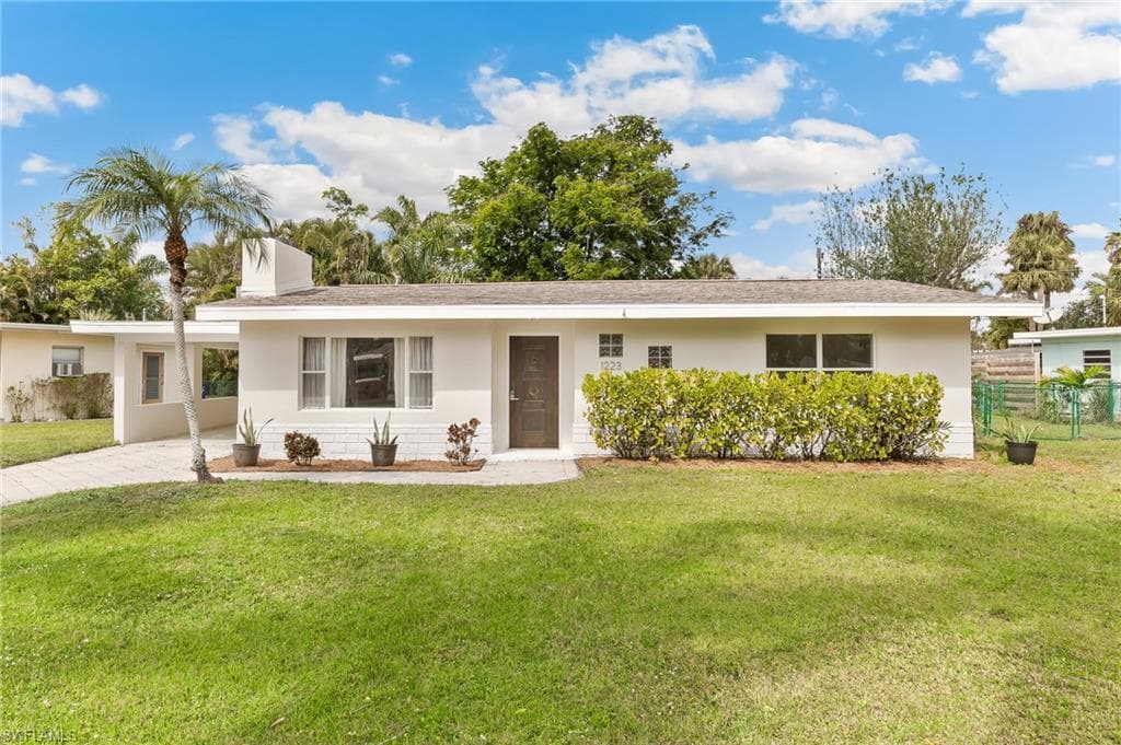 1223 Hopedale DR FORT MYERS, FL 33919