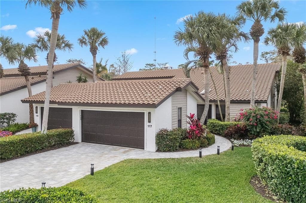 117 Cypress View DR C66 NAPLES, FL 34113