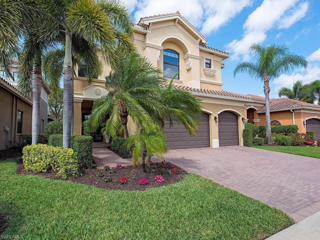 3451 Pacific DR NAPLES, FL 34119