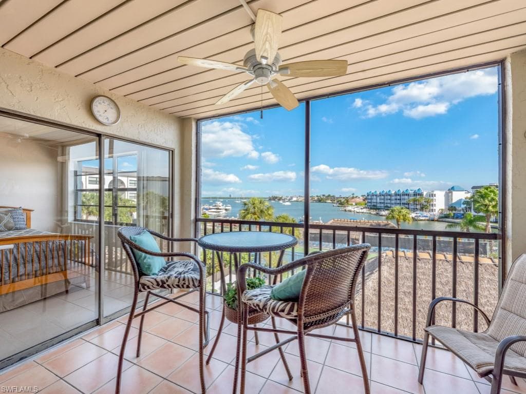 1019 Anglers CV F402 MARCO ISLAND, FL 34145