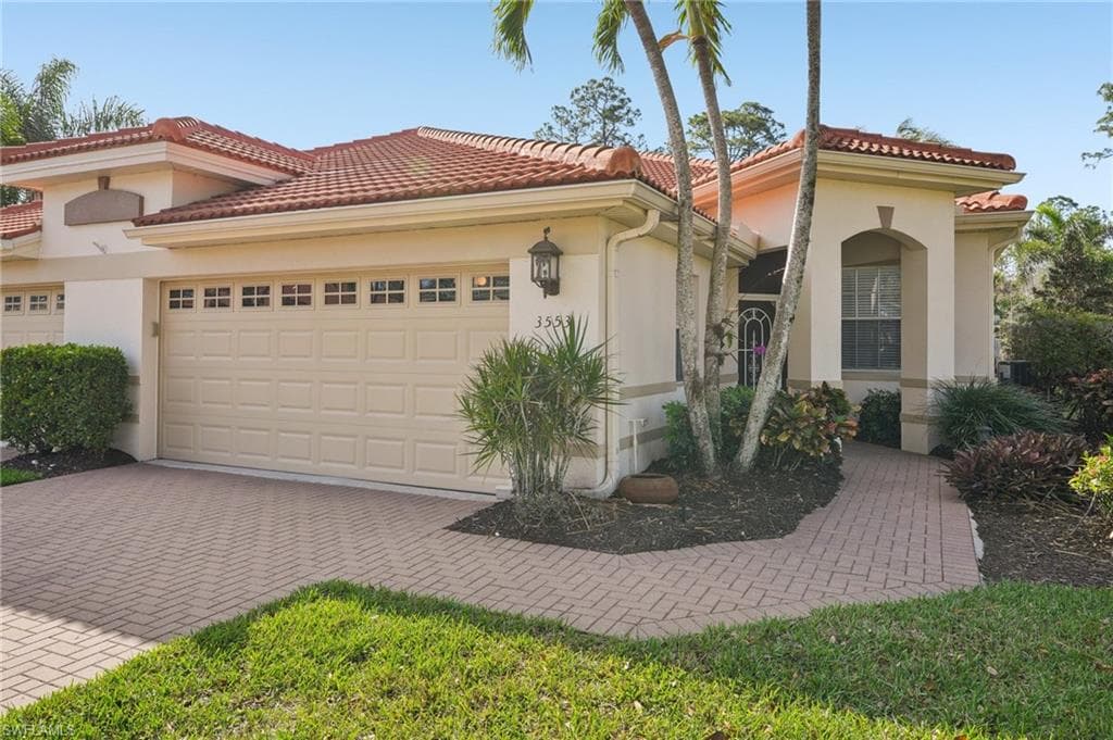 3553 Periwinkle WAY NAPLES, FL 34114