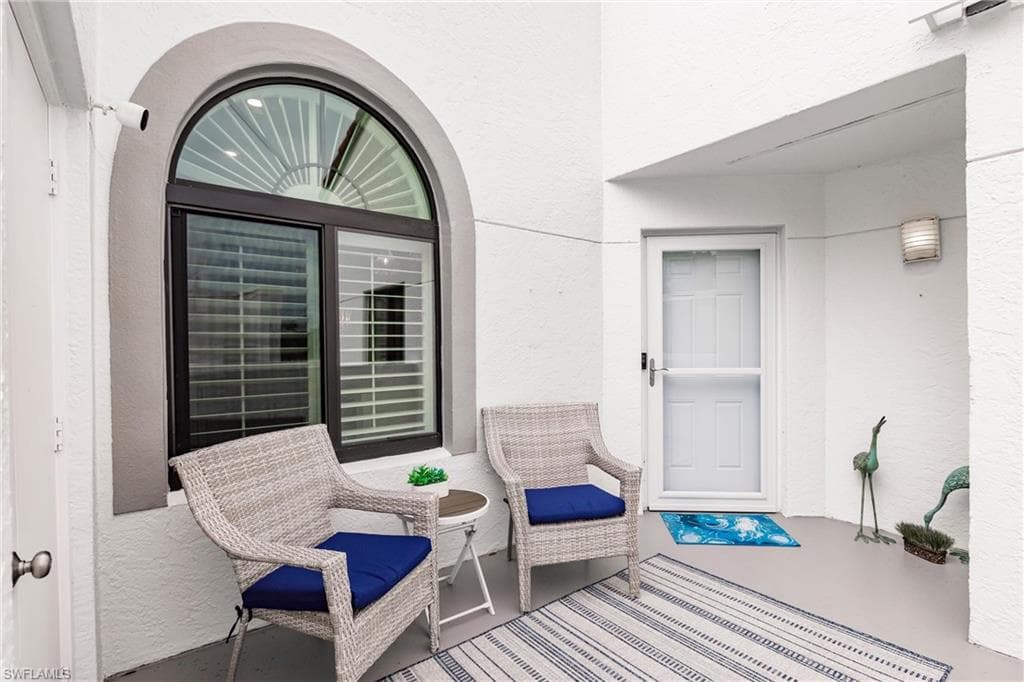 592 Beachwalk CIR N305 NAPLES, FL 34108